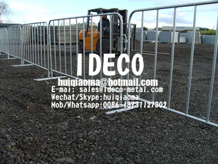 Interlocked Steel Metal Crowd Control Barriers &amp; Safety Barricades with Flat Foot, Space Saving Crowd Stopper