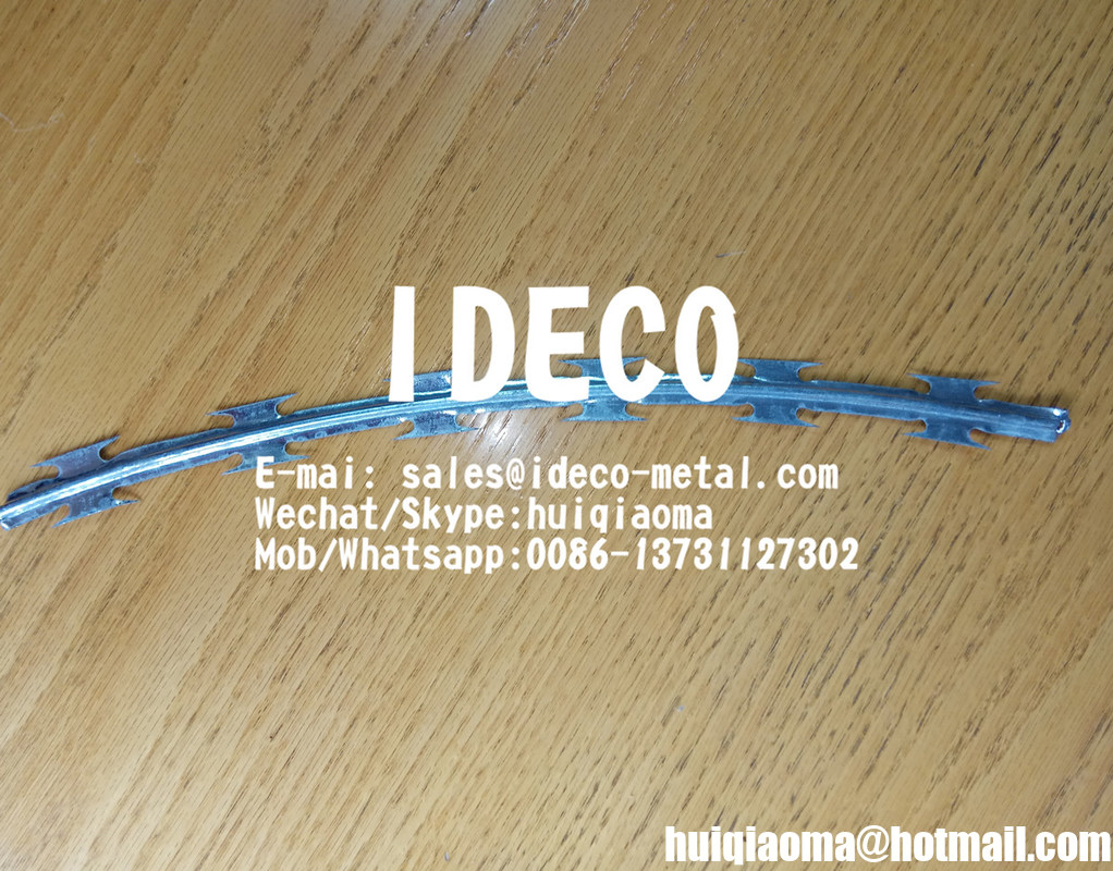 BTO30 Razor Barbed Tape Concertina Wires, HotDipped Galvanized Razor